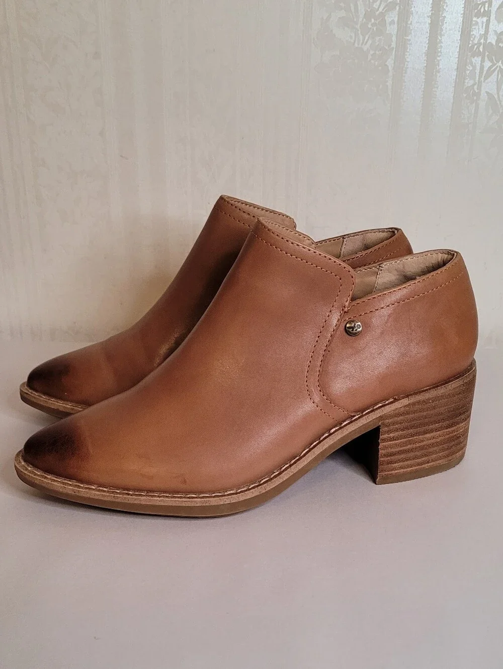 Hush Puppies Ailee Leather Booties 6.5